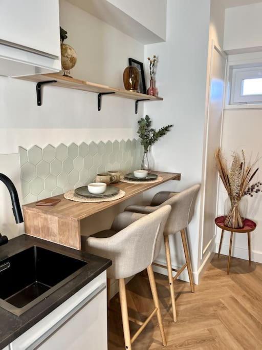 Tiny House In Center Aalsmeer I Close To Schiphol & Amsterdam ภายนอก รูปภาพ